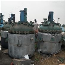 二手搪瓷反應(yīng)釜大量出售
